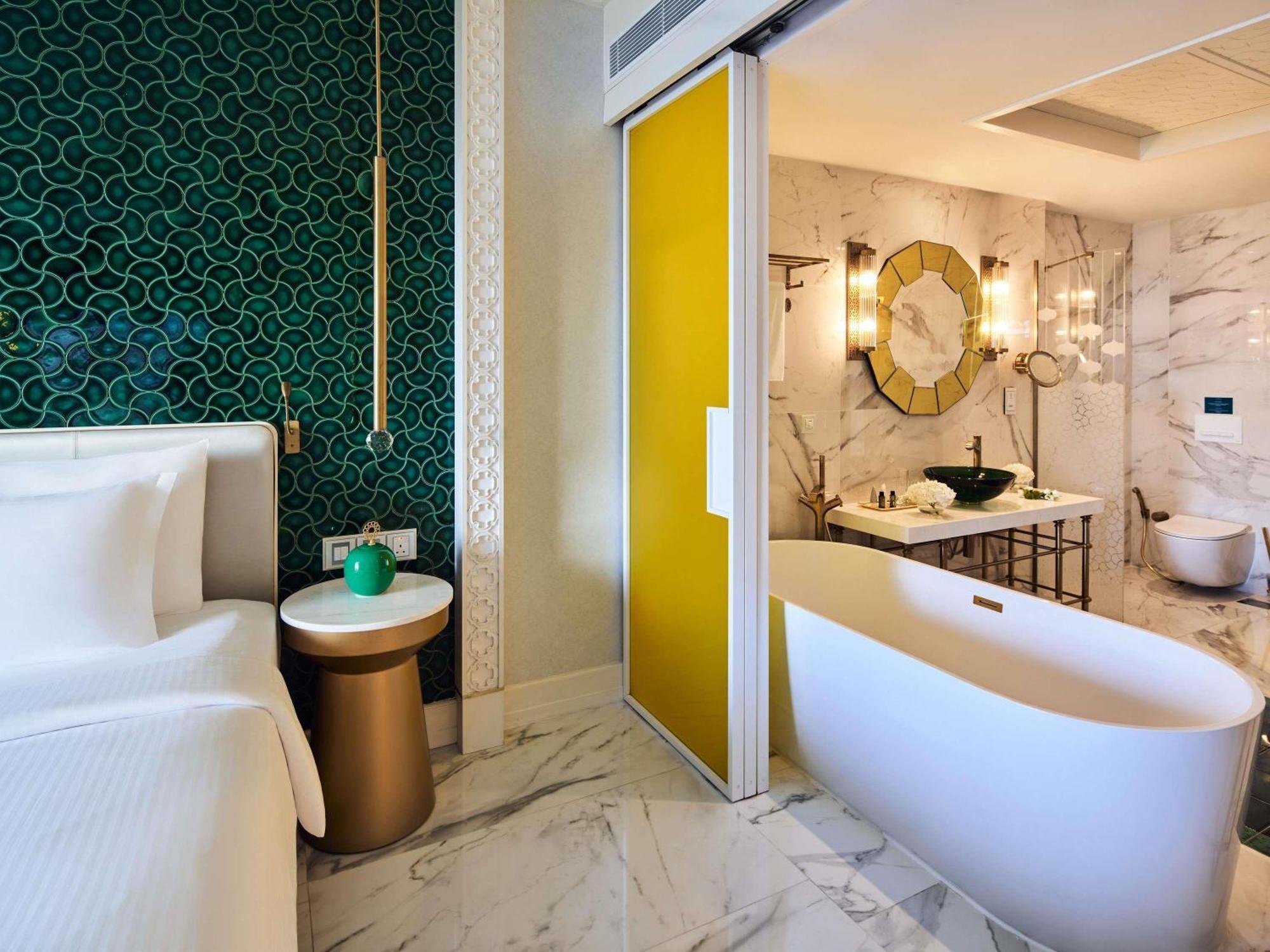 One-Bedroom Family Suite